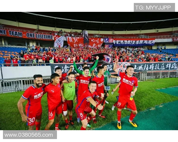 成都网球队在城市联赛中以69分稳居榜首争夺冠军的希望高涨